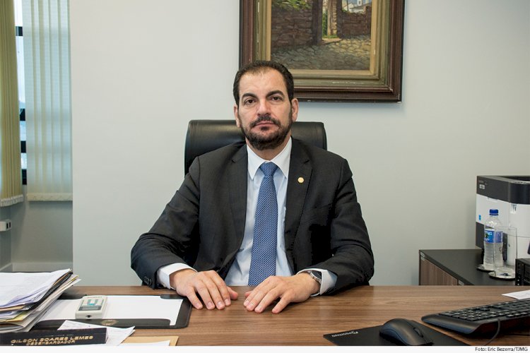 Presidente do TJMG, Gilson Lemes, fala à imprensa